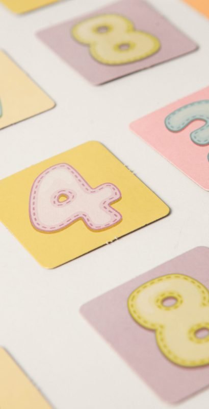 background-numbers-seamless-pattern-with-numbers