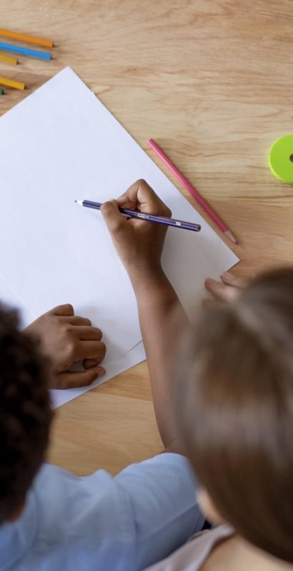 boy-having-occupational-therapy-session-with-psychologist